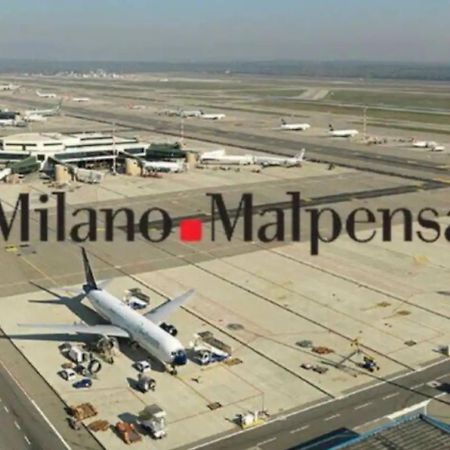 10' Da Malpensa & 1' Dalla Stazione TreniShuttle Appartement Somma Lombardo Buitenkant foto