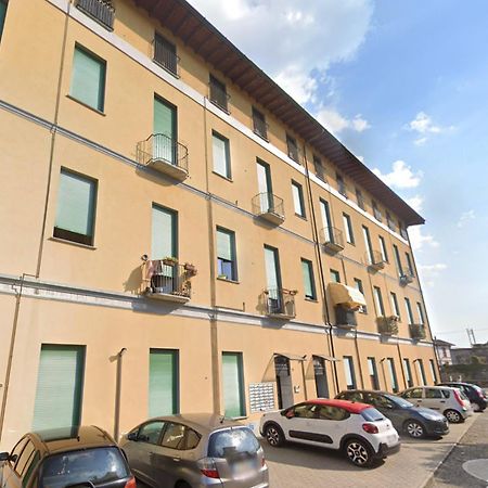 10' Da Malpensa & 1' Dalla Stazione TreniShuttle Appartement Somma Lombardo Buitenkant foto